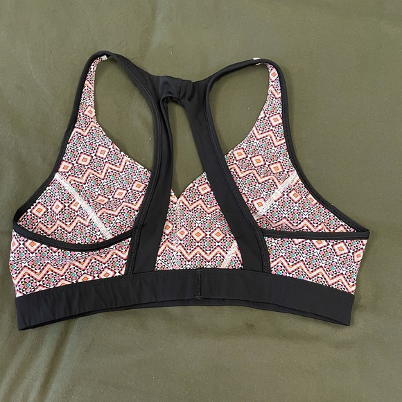 Victoria’s Secret sports bra - Picture 3 of 5
